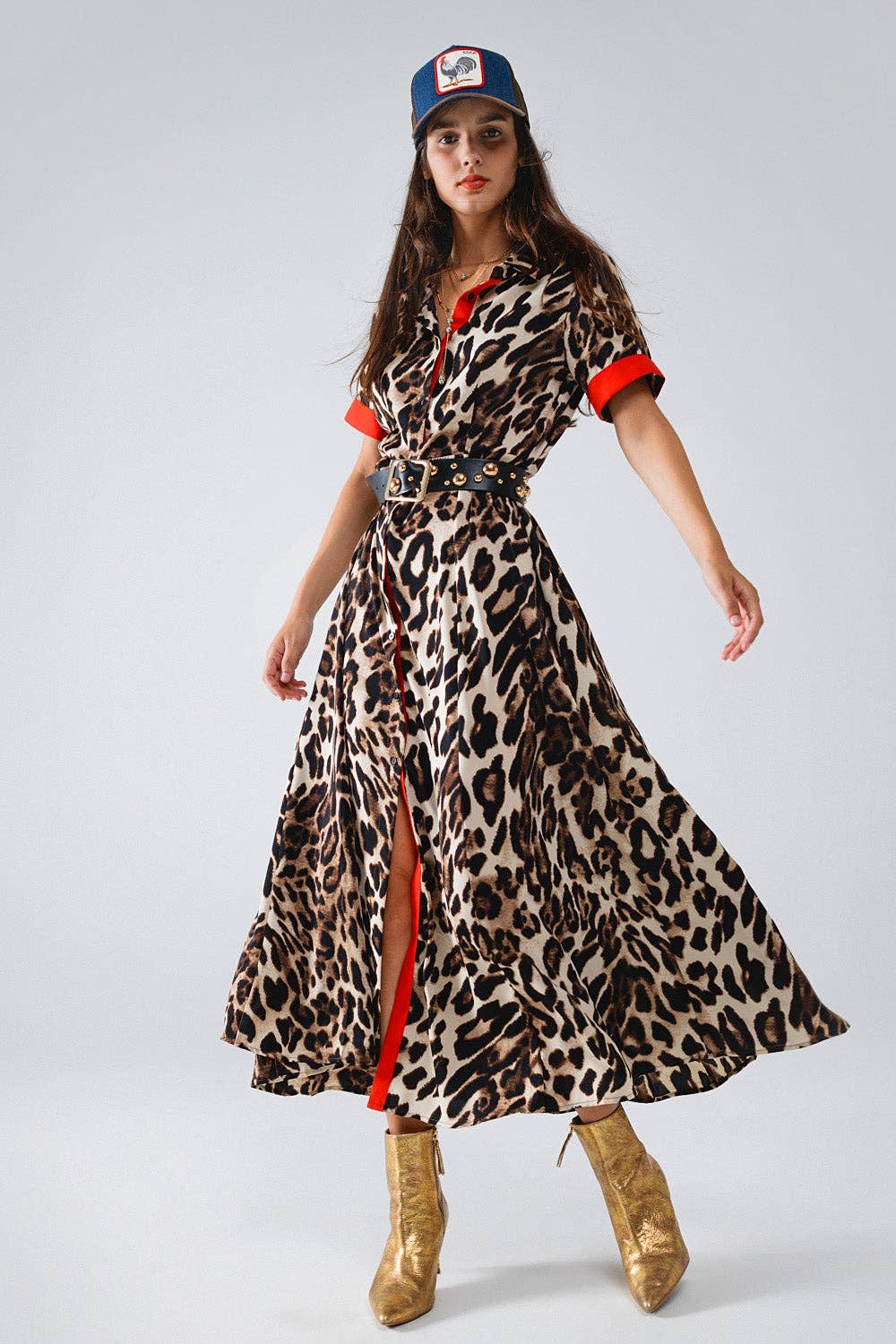Maxikleid im Animal-Print mit roten Details – wild, feminin & modern