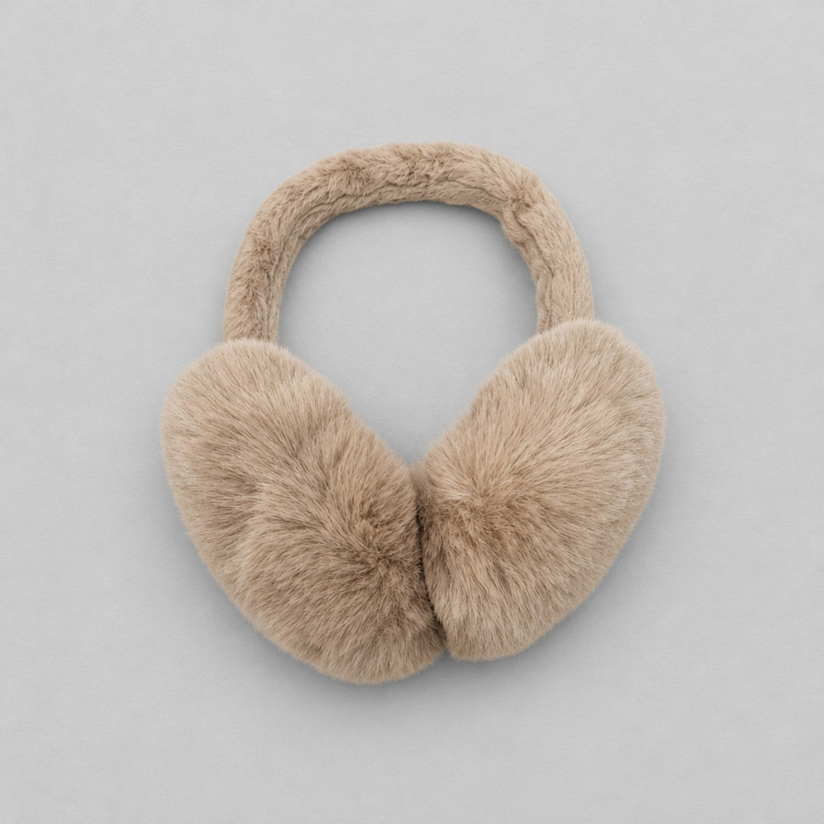 Kuschelige Ohrenschützer aus Kunstfell in Beige | Flauschige Winter-Ohrwärmer Mütze Das Zierwerk