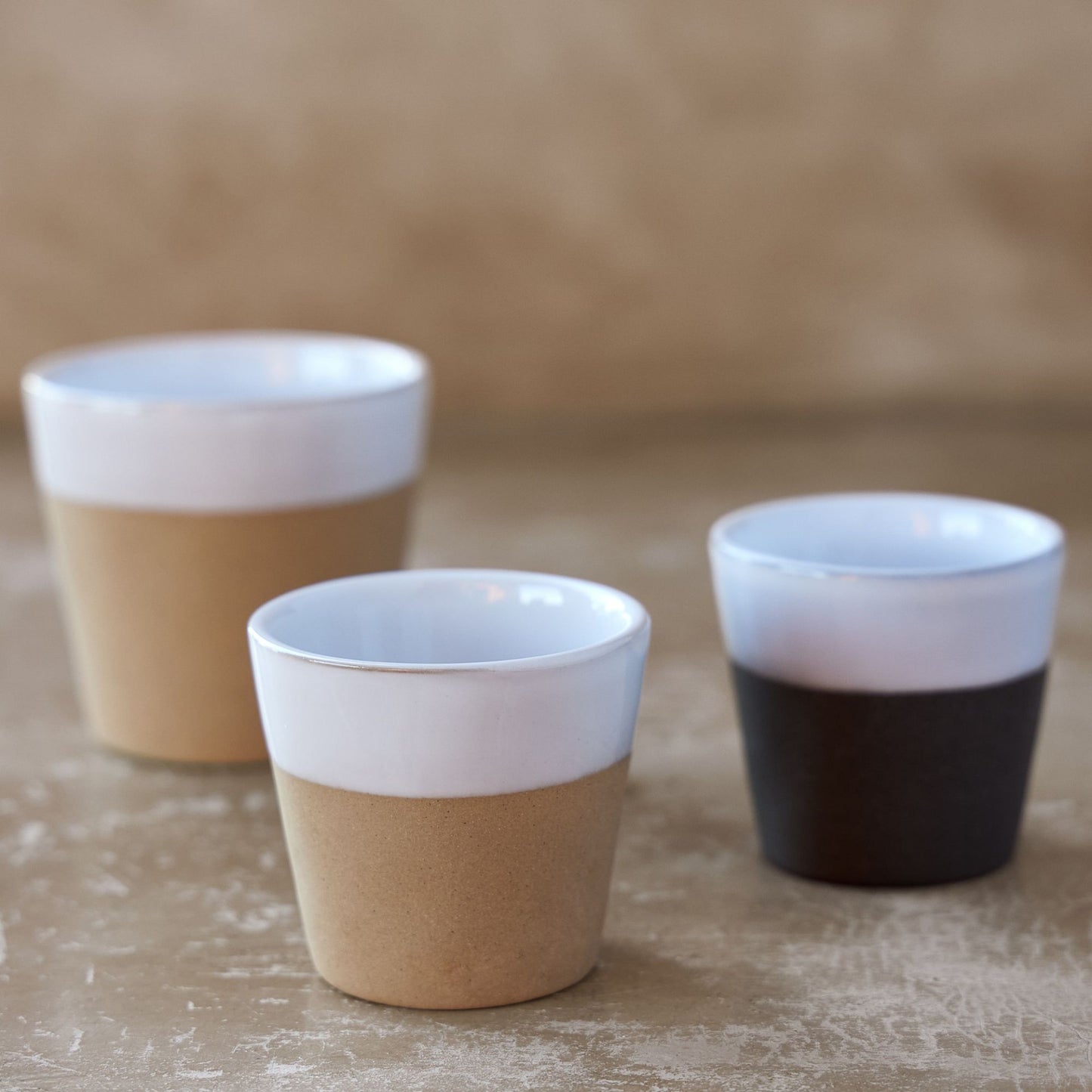 Espressobecher – Zeitlose Eleganz in Natur & Weiß