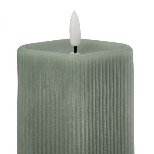 LED-Stumpenkerze Riffle in Rautenform – grün, mit Timer & Flackereffekt