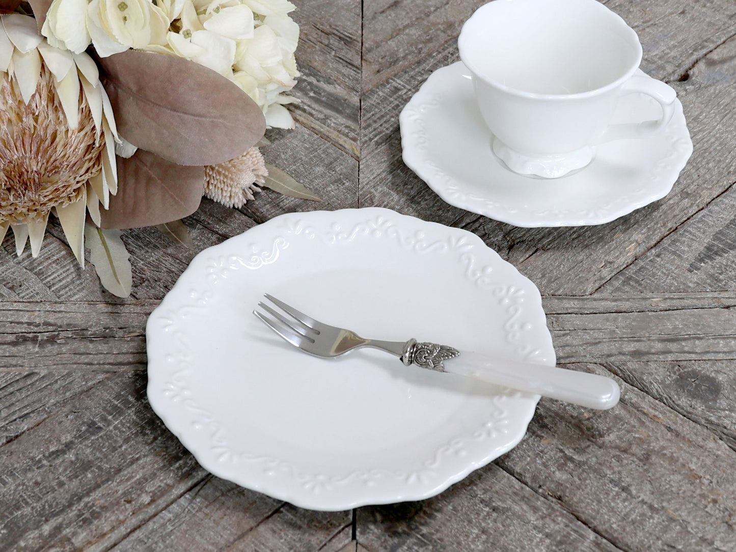 Provence Dessertteller – Klassische Eleganz aus feinem Porzellan Teller Chic Antique
