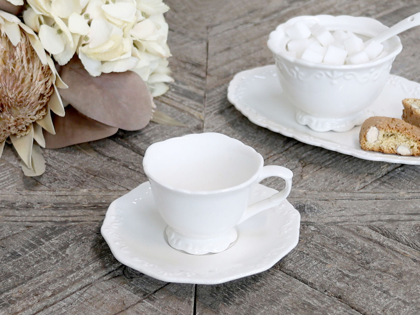 Provence Espressotasse mit Untertasse – Klassischer Genuss in feinem Porzellan