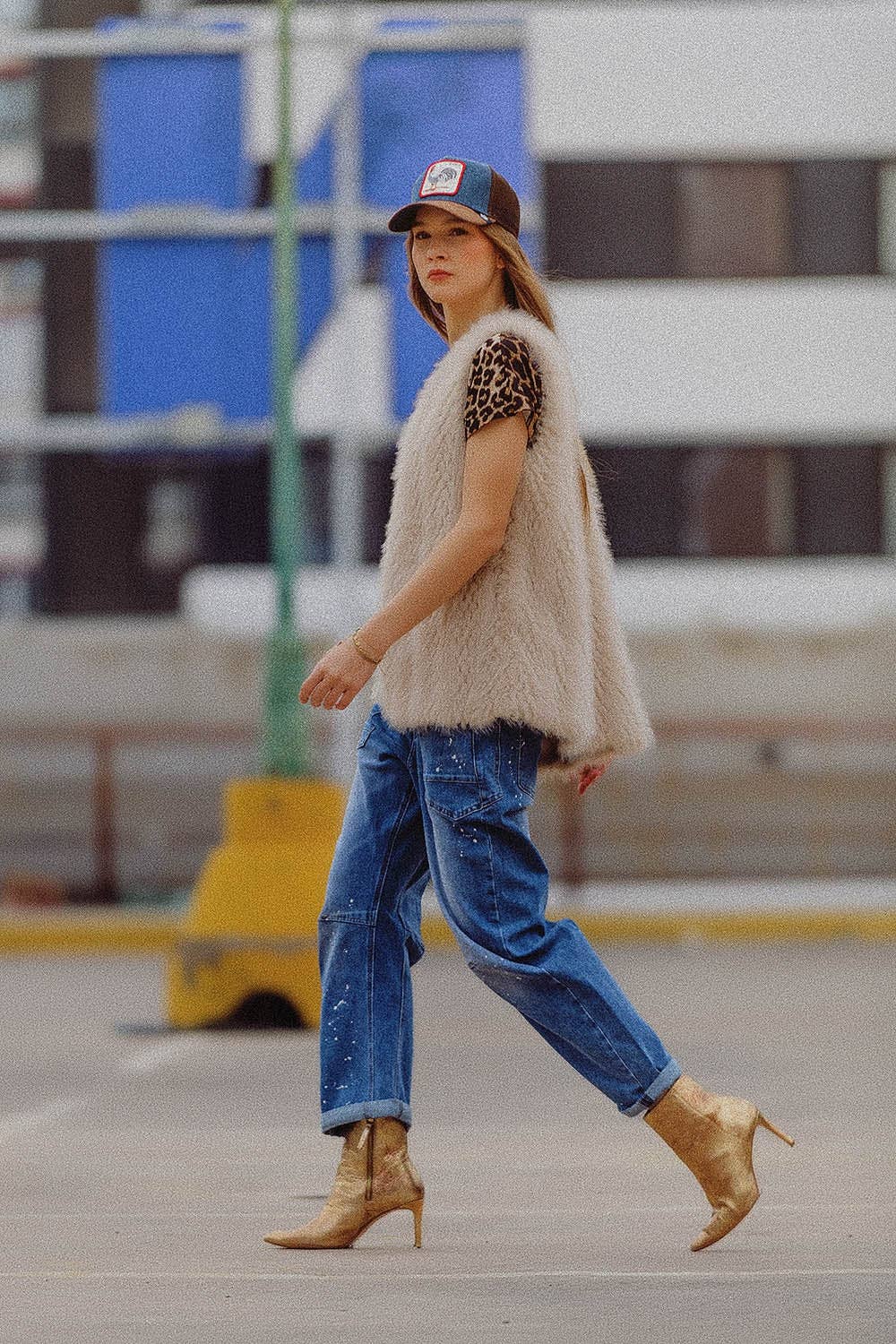 Lange Kunstpelz-Weste in Beige – luxuriös, weich & vielseitig kombinierbar