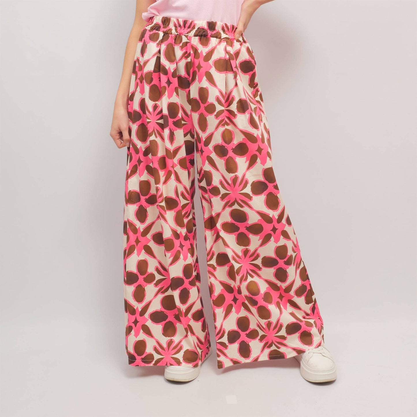 Weite Hose mit Blumenmuster