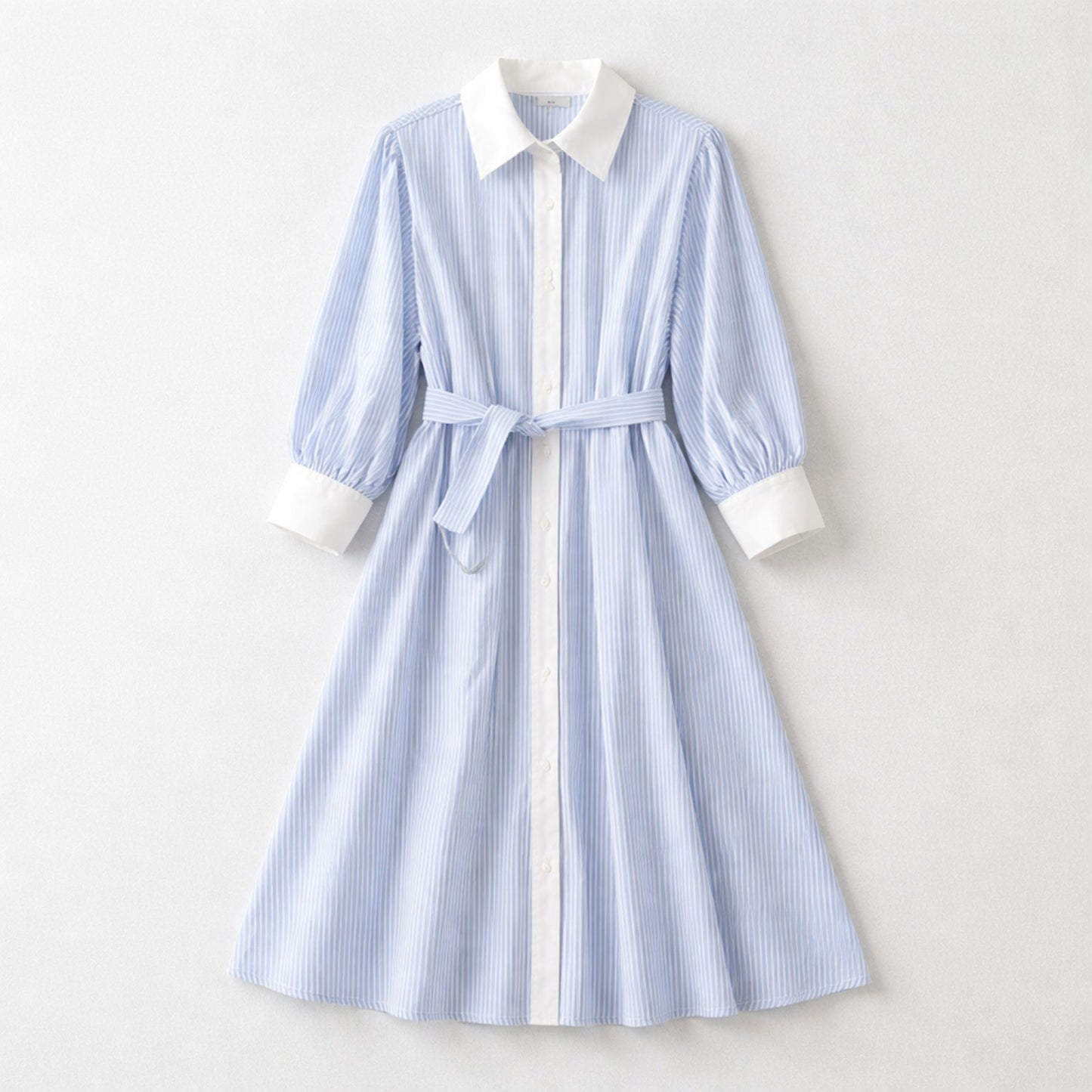 Hemdblusenkleid in Blau-Weiß – frisch, feminin & herrlich vielseitig (M/L) Kleid Das Zierwerk