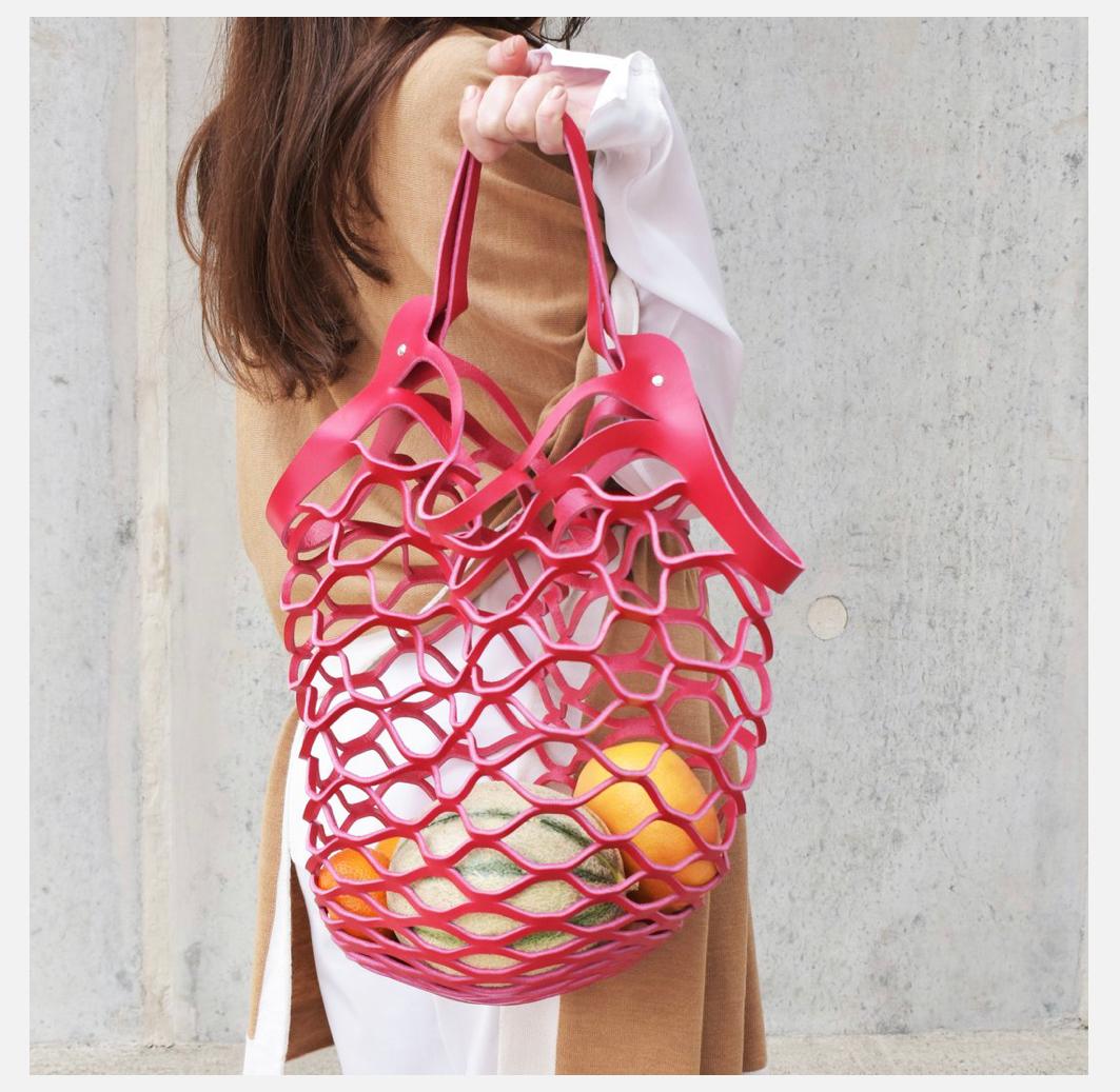 Große "Free And Easy" Bag – Die Statement-Tasche aus Leder (Himbeerrot)