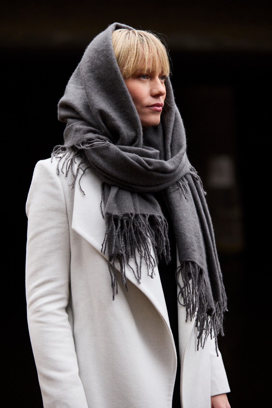 Kaschmirschal mit Fransen – Jet Black (elegant & markant) Schal MyRomy