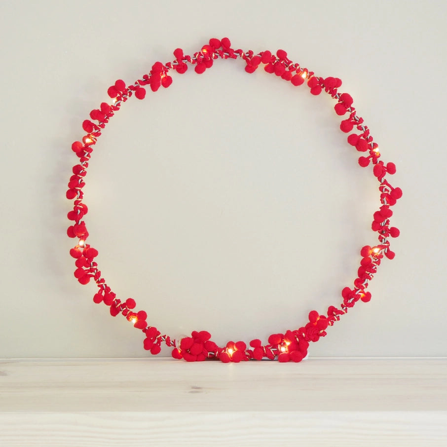Beleuchteter Pompon-Kranz Rot 25 cm