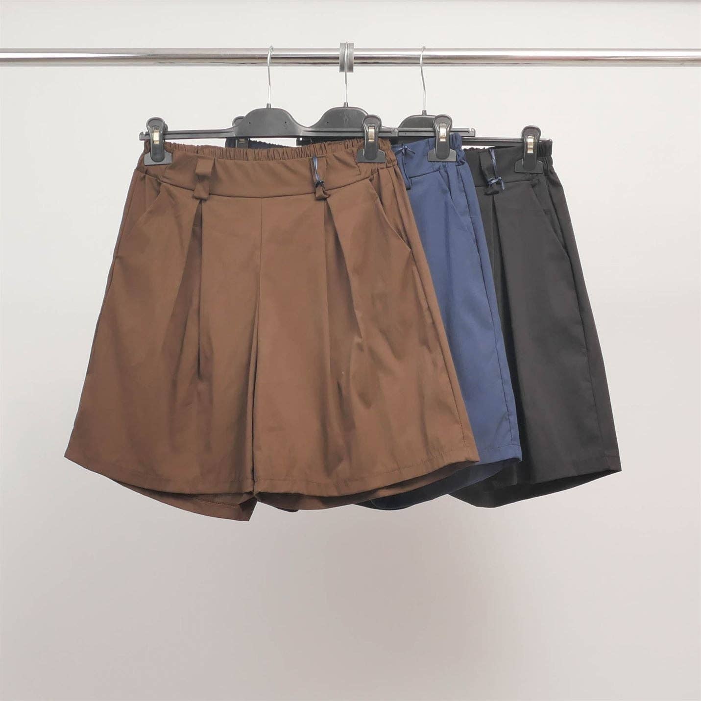 Elegante High-Waist-Shorts in Braun – italienischer Chic für warme Tage