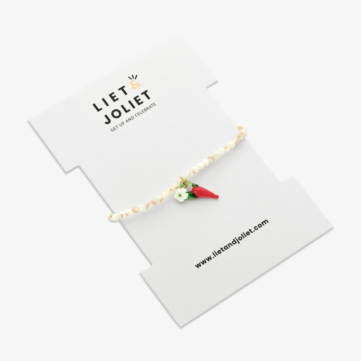 Perlenarmband mit Chili-Anhänger – Verspielter Sommerlook