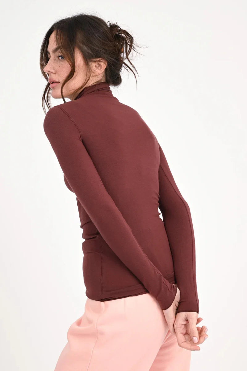 Rollkragen-Langarmshirt „Agena“ von Love Joy Victory (Größe L)