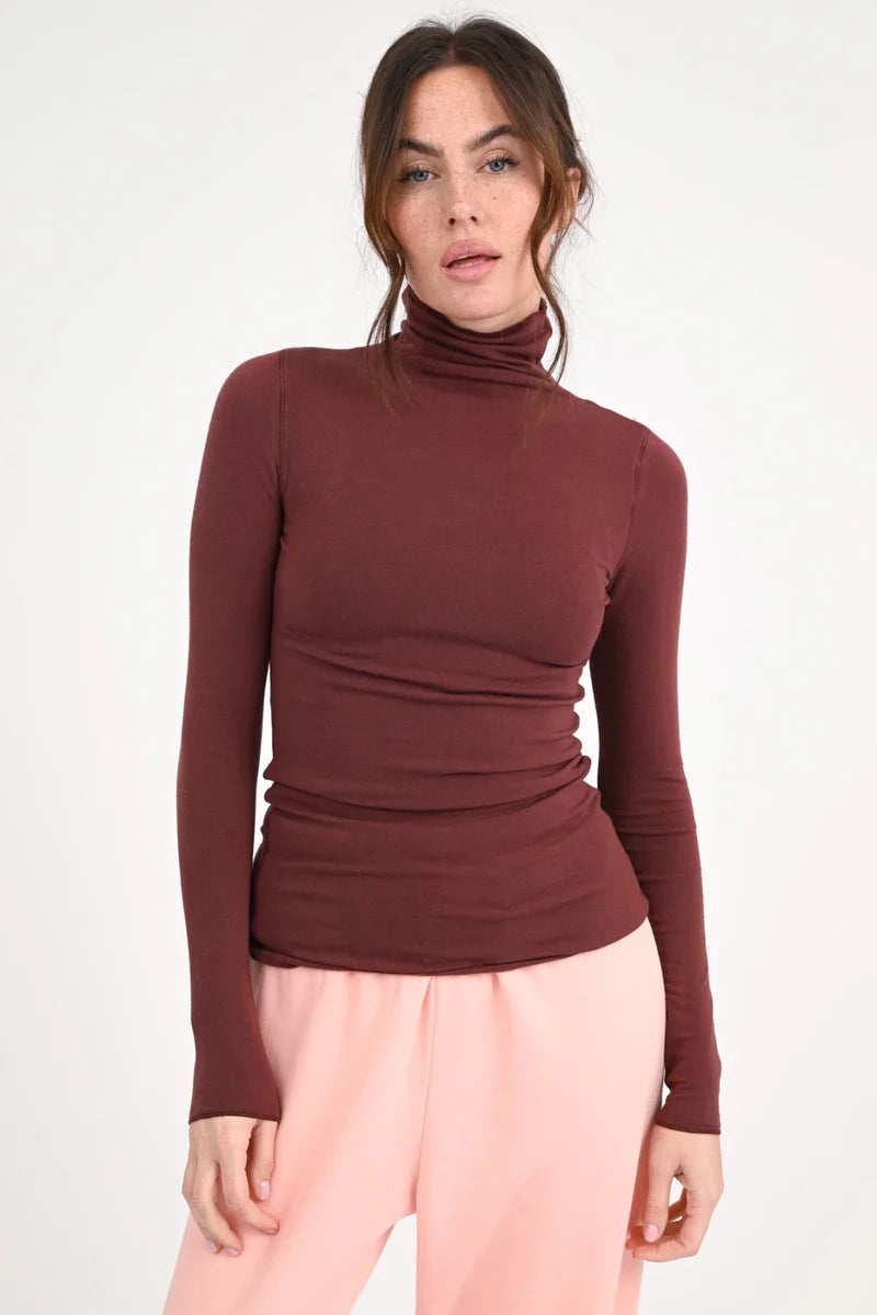 Rollkragen-Langarmshirt „Agena“ von Love Joy Victory (Größe L)