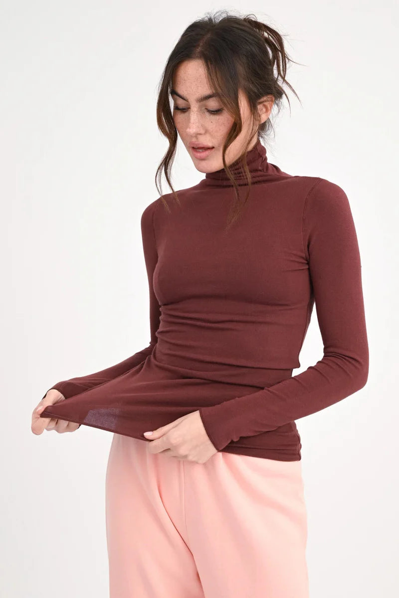 Rollkragen-Langarmshirt „Agena“ von Love Joy Victory (Größe L)