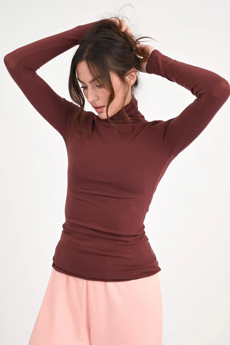 Rollkragen-Langarmshirt „Agena“ von Love Joy Victory (Größe L)