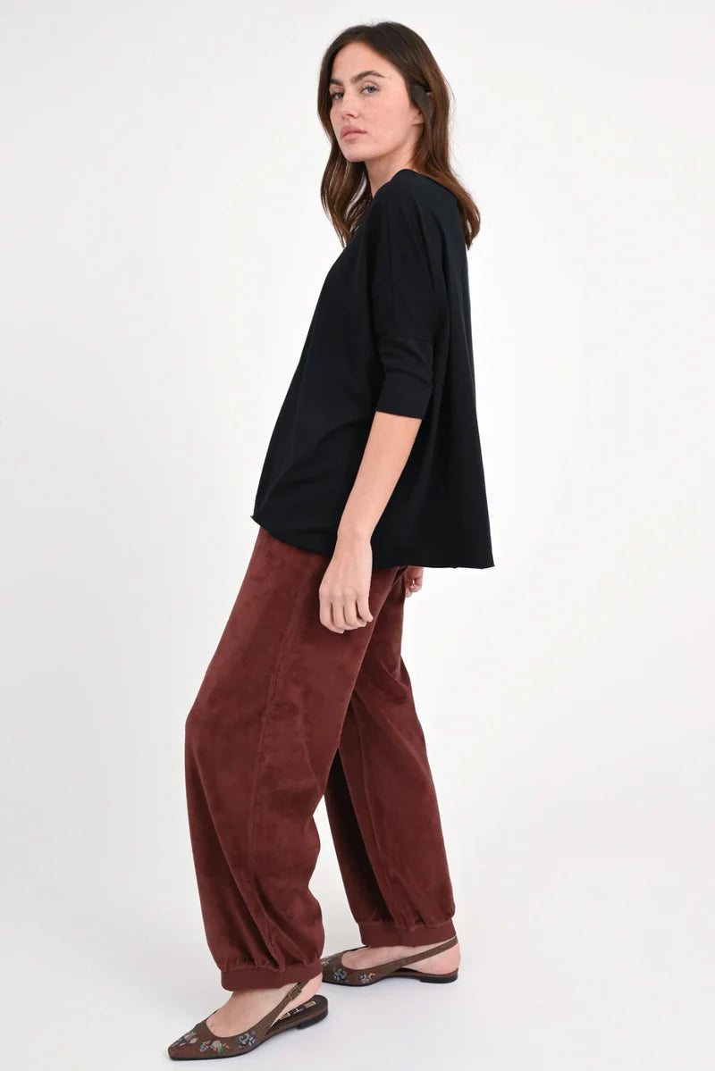 Oversize T-Shirt „Papu“ in Schwarz von Love Joy Victory (Größe XS / S)