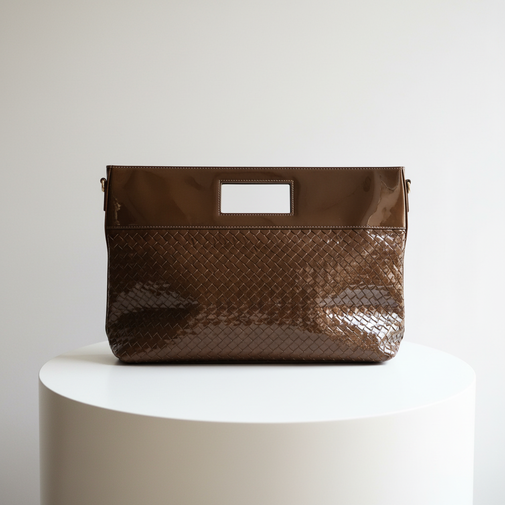 Elegante braune Clutch mit Flechtstruktur – zeitlos & modern Clutch Das Zierwerk