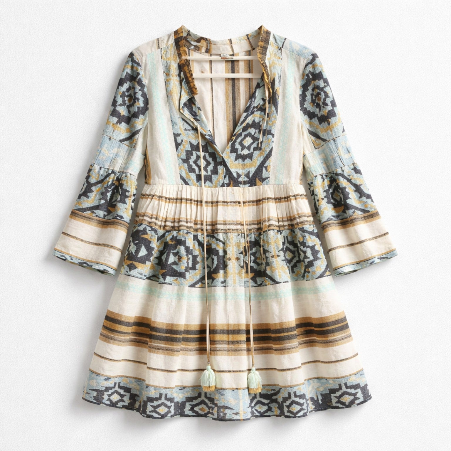 Boho-Kleid aus Baumwolle mit Ethno-Print – luftiges Sommerkleid in Natur & Blau Kleid Das Zierwerk