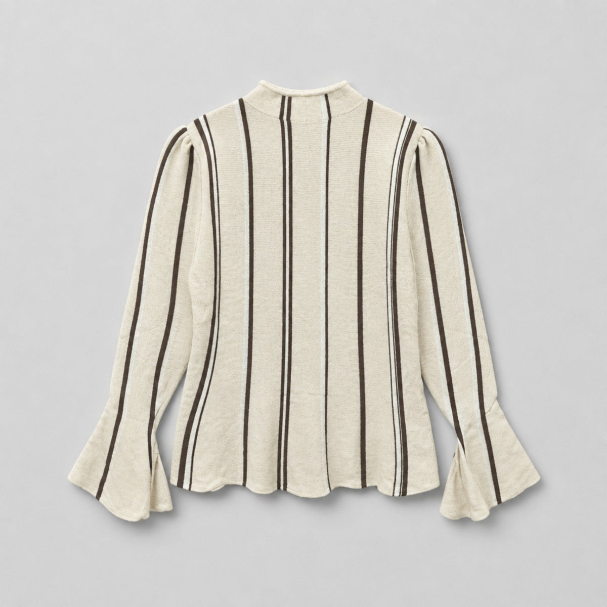 Gestreifter Pullover mit Volantärmeln – Creme/Braun