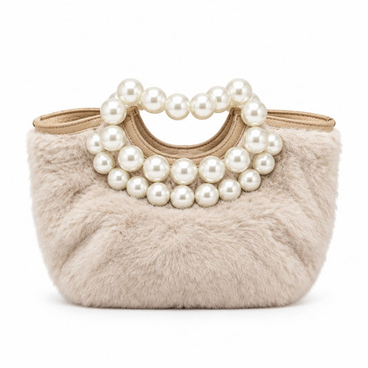 Flauschige Handtasche in Creme mit Perlengriff – elegante Kunstfelltasche, 38 × 24 cm Tasche V. Milano