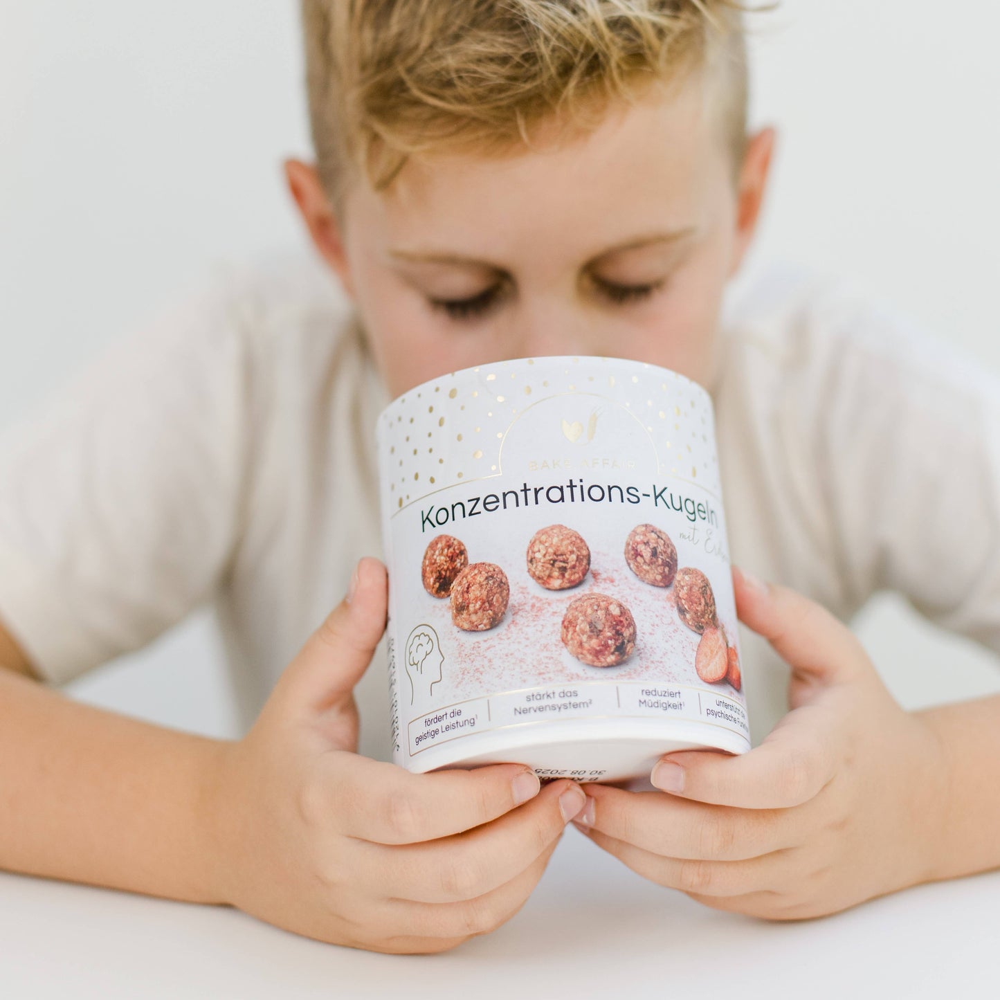 Vitamin-Mischung Konzentrations-Kugeln mit Erdbeeren Bake Affair GmbH