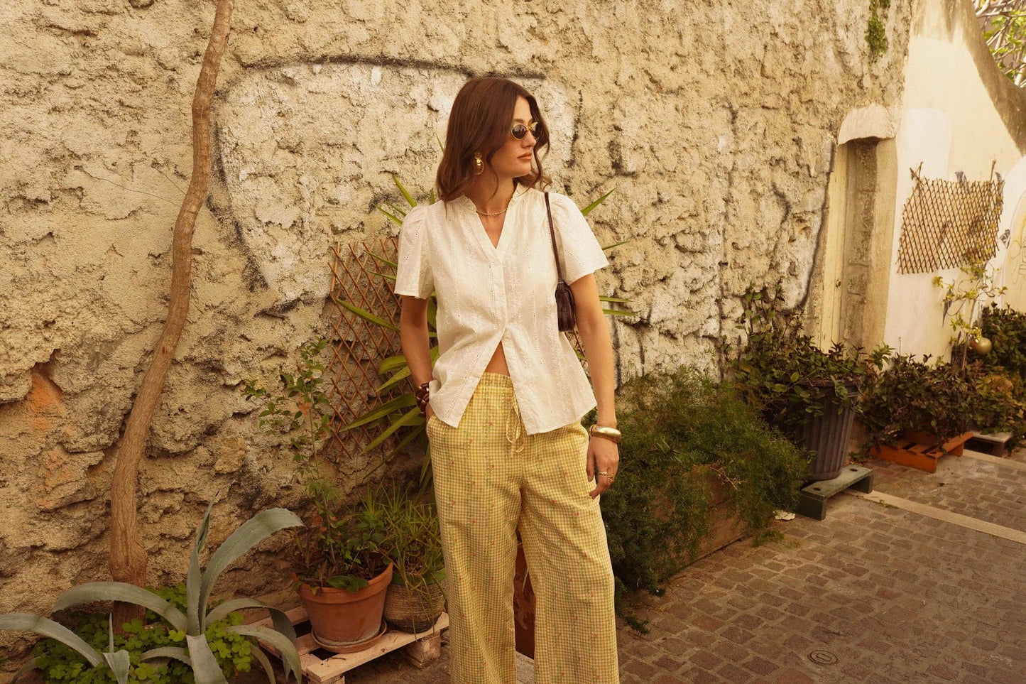 Hemd Almeya: Beige / S/M IN APRIL 1986