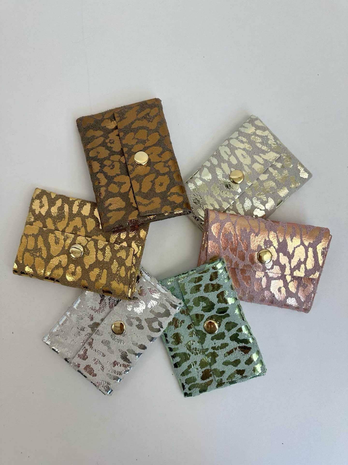 Geldbörse – Wildleder mit trendigem Leopardenprint