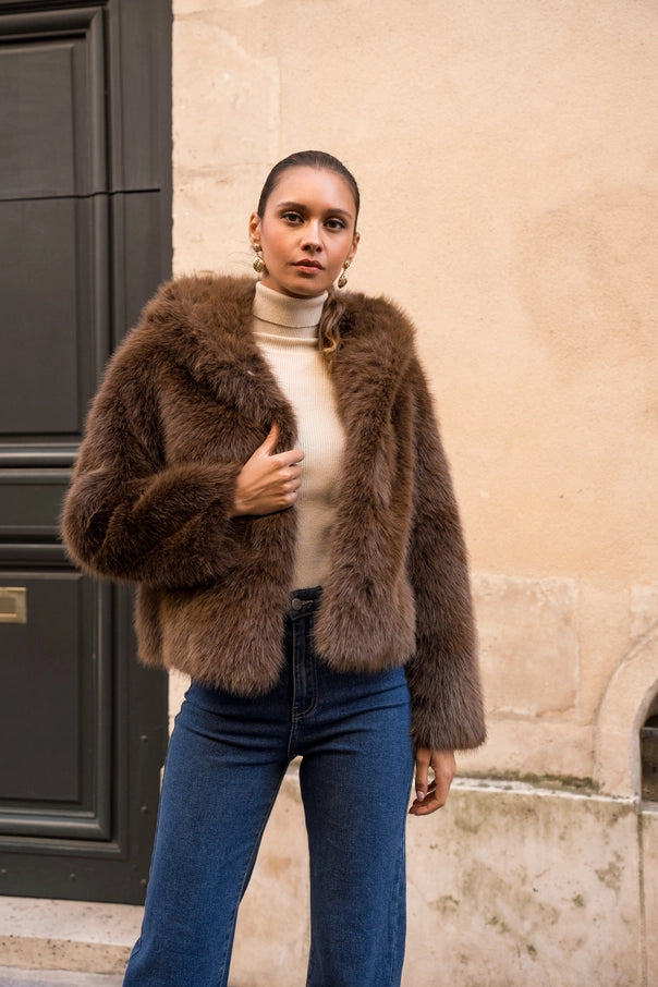 Kunstfell-Mantel mit Kapuze – kuschelig warm & luxuriös weich