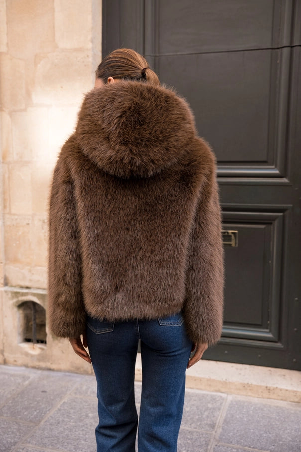 Kunstfell-Mantel mit Kapuze – kuschelig warm & luxuriös weich