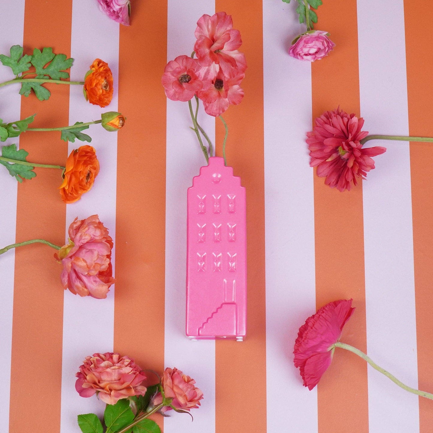 Keramikvase „Grachtenhaus“ Pink – Amsterdam Deko | Das Zierwerk Vase Housevitamin bv