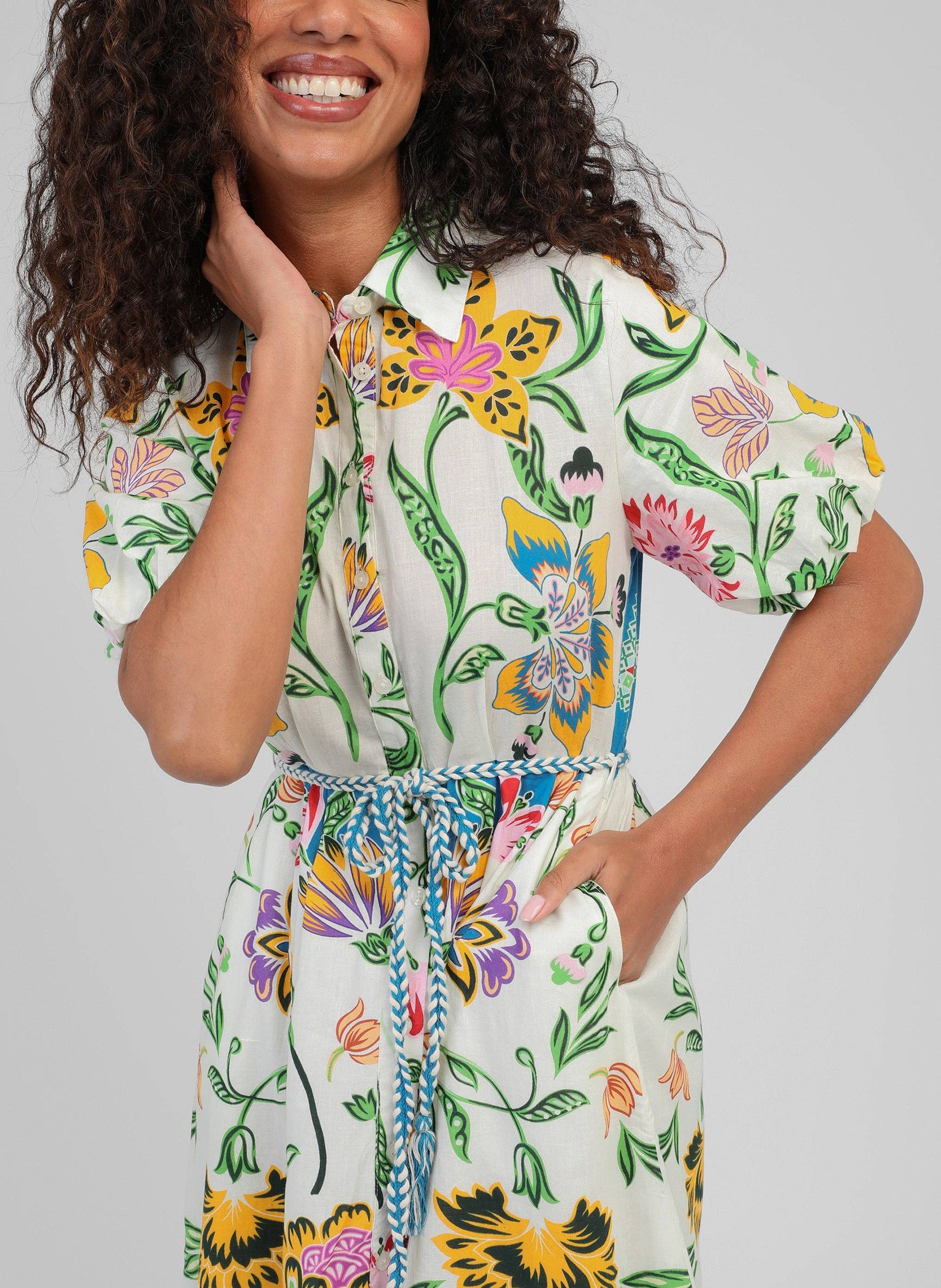 Langes Kleid „florius multico“ – Gr. S, bedruckt, Ballonärmel & Gürtel | An’ge An'ge