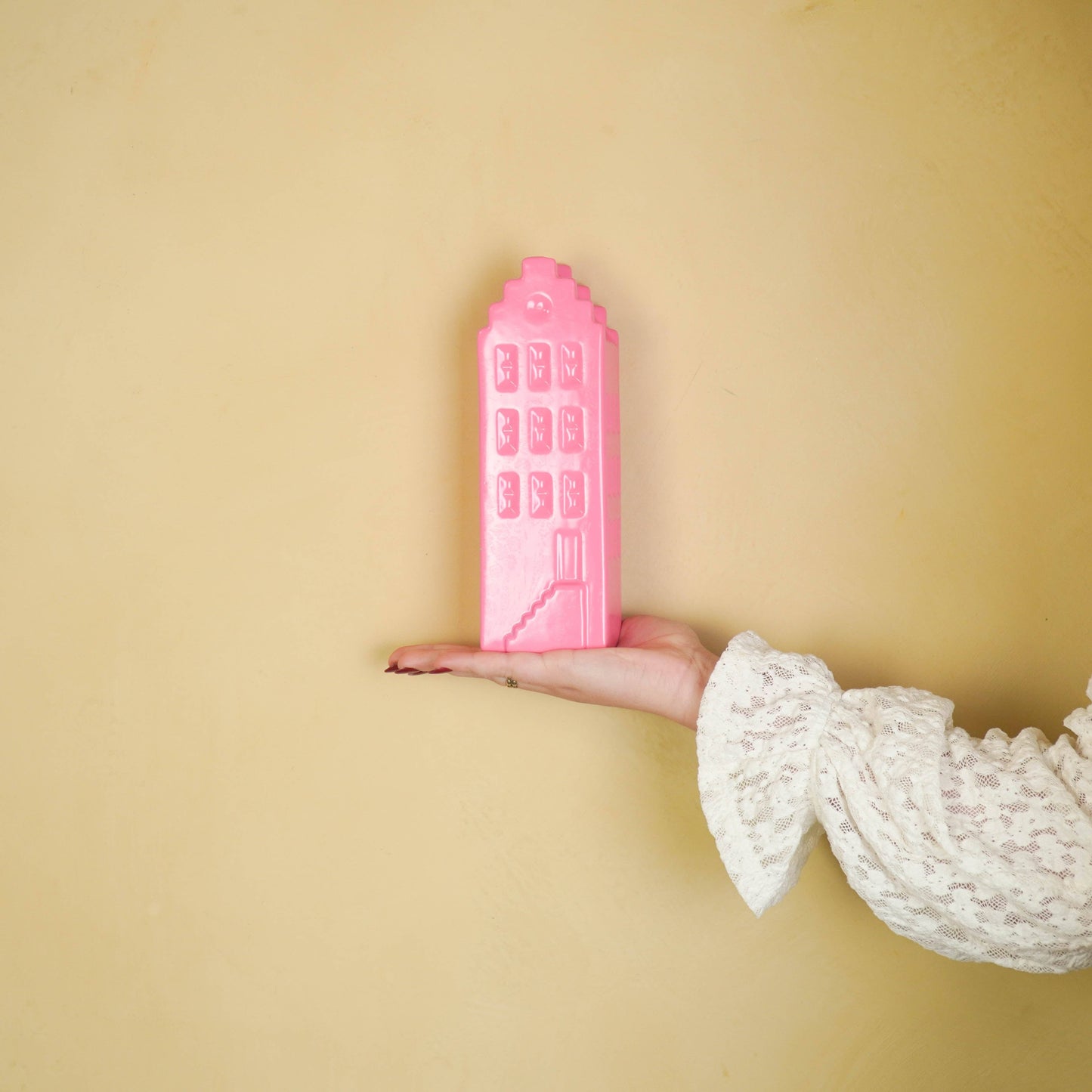 Keramikvase „Grachtenhaus“ Pink – Amsterdam Deko | Das Zierwerk Vase Housevitamin bv