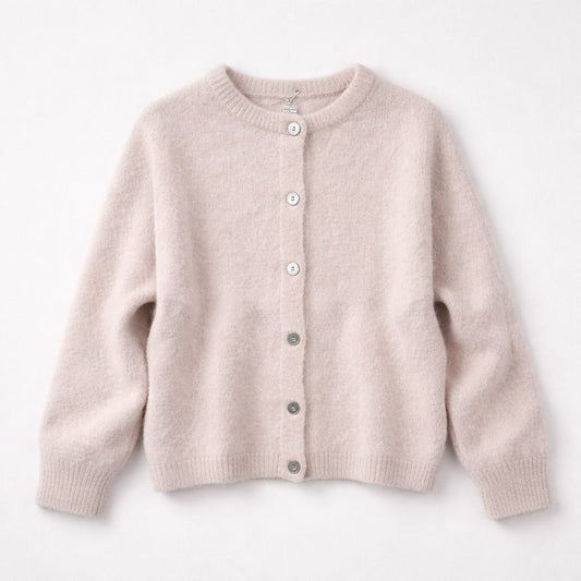 Strickcardigan in Soft Beige – pure Weichheit zum Wohlfühlen Strickjacke Das Zierwerk