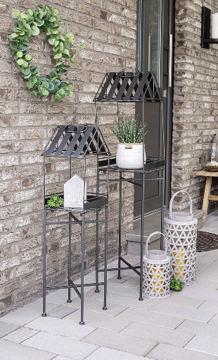 Blumensäule mit Dach – Metallregal im Gewächshaus-Stil