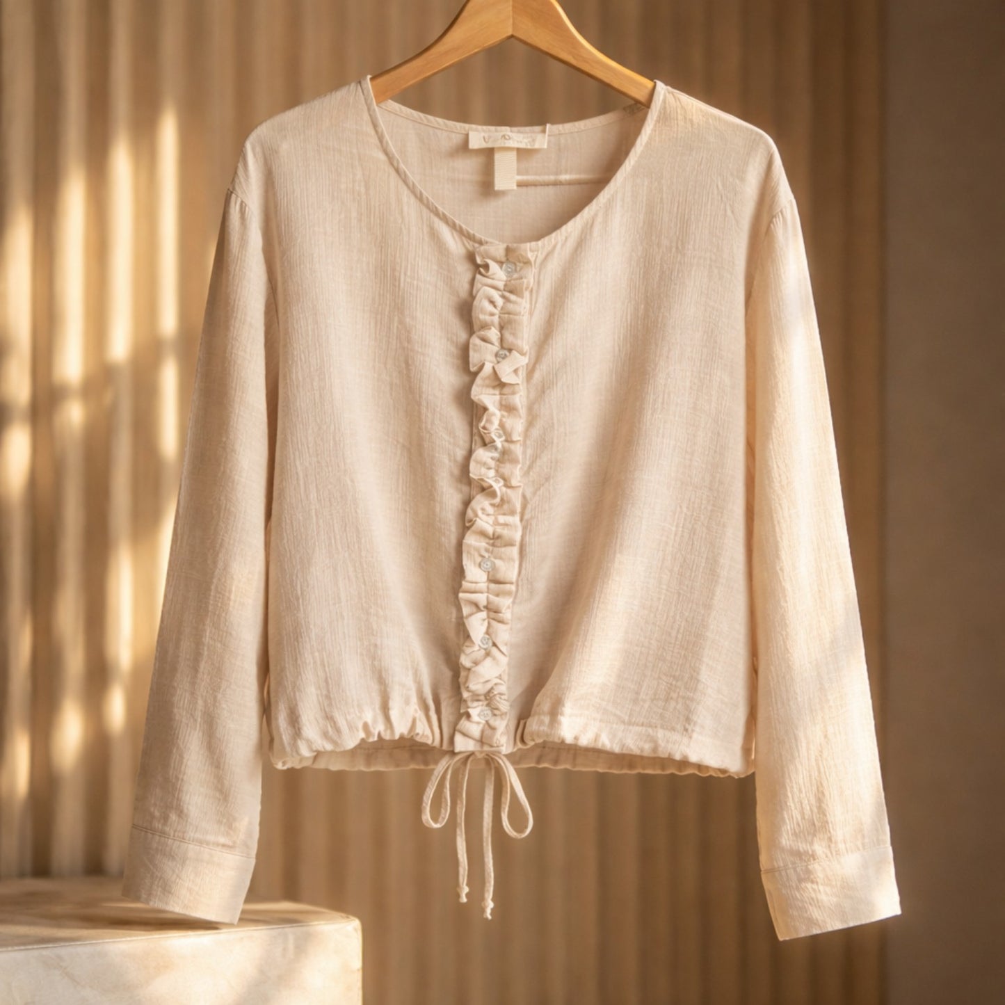 Leichte Rüschenbluse in Beige – Made in Italy Bluse Das Zierwerk