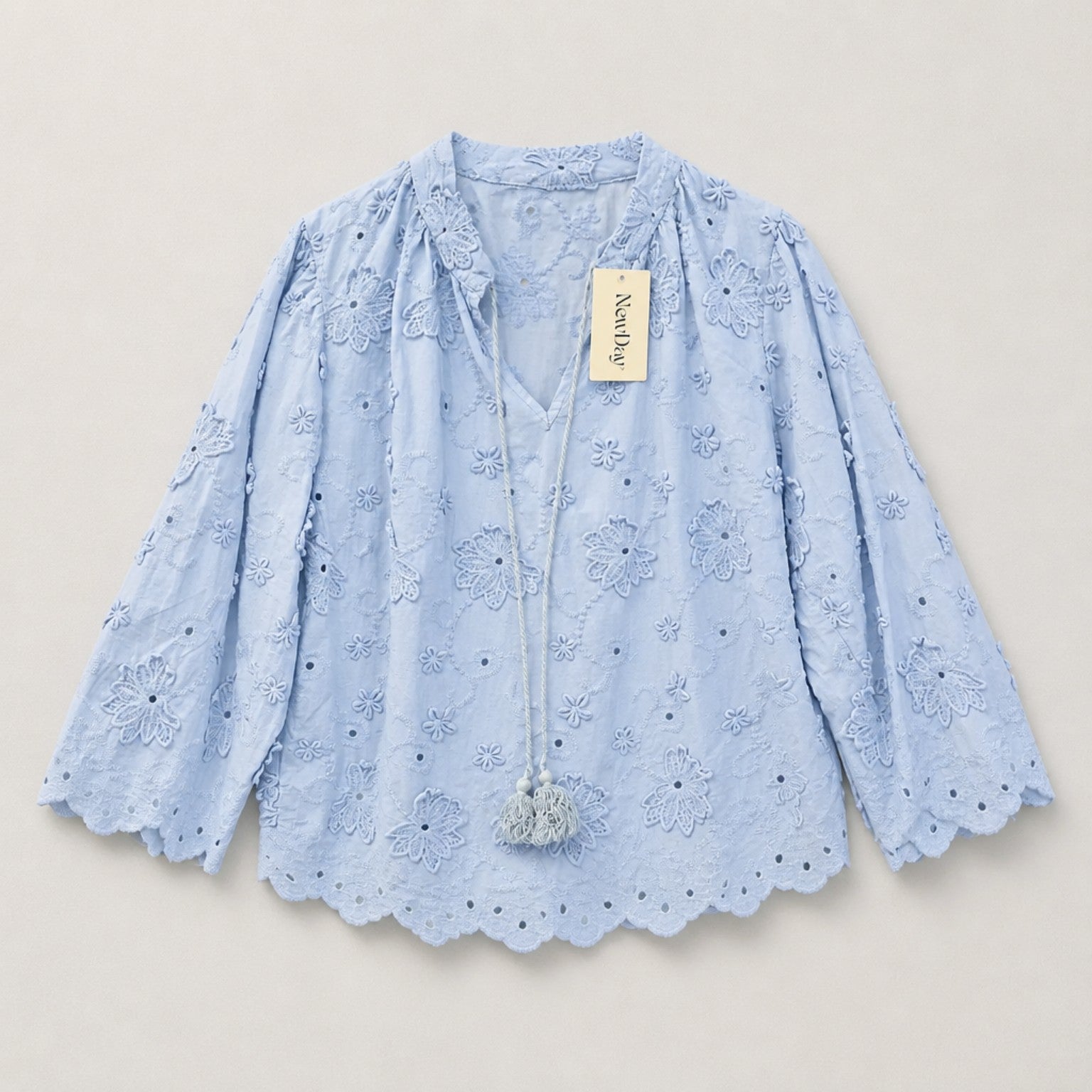 Bluse mit floraler Lochstickerei aus 100 % Baumwolle – Made in Italy Bluse Das Zierwerk
