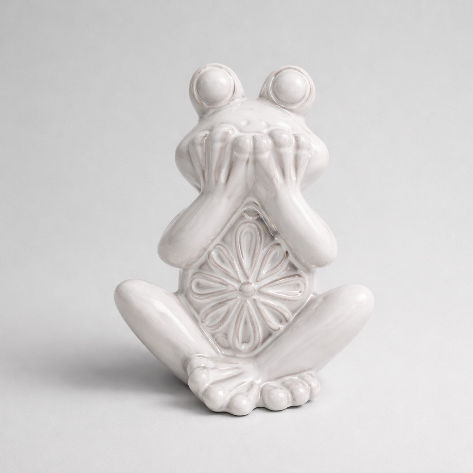 Deko Frosch Figur – Keramik Frosch in Creme als stilvolle Wohnaccessoire Deko Gilde