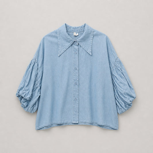 Damenbluse Hellblau – Puffärmel & feminines Design Bluse Das Zierwerk