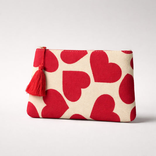 Kosmetiktasche „Herzstück“ – Liebe zum Mitnehmen Clutch Das Zierwerk