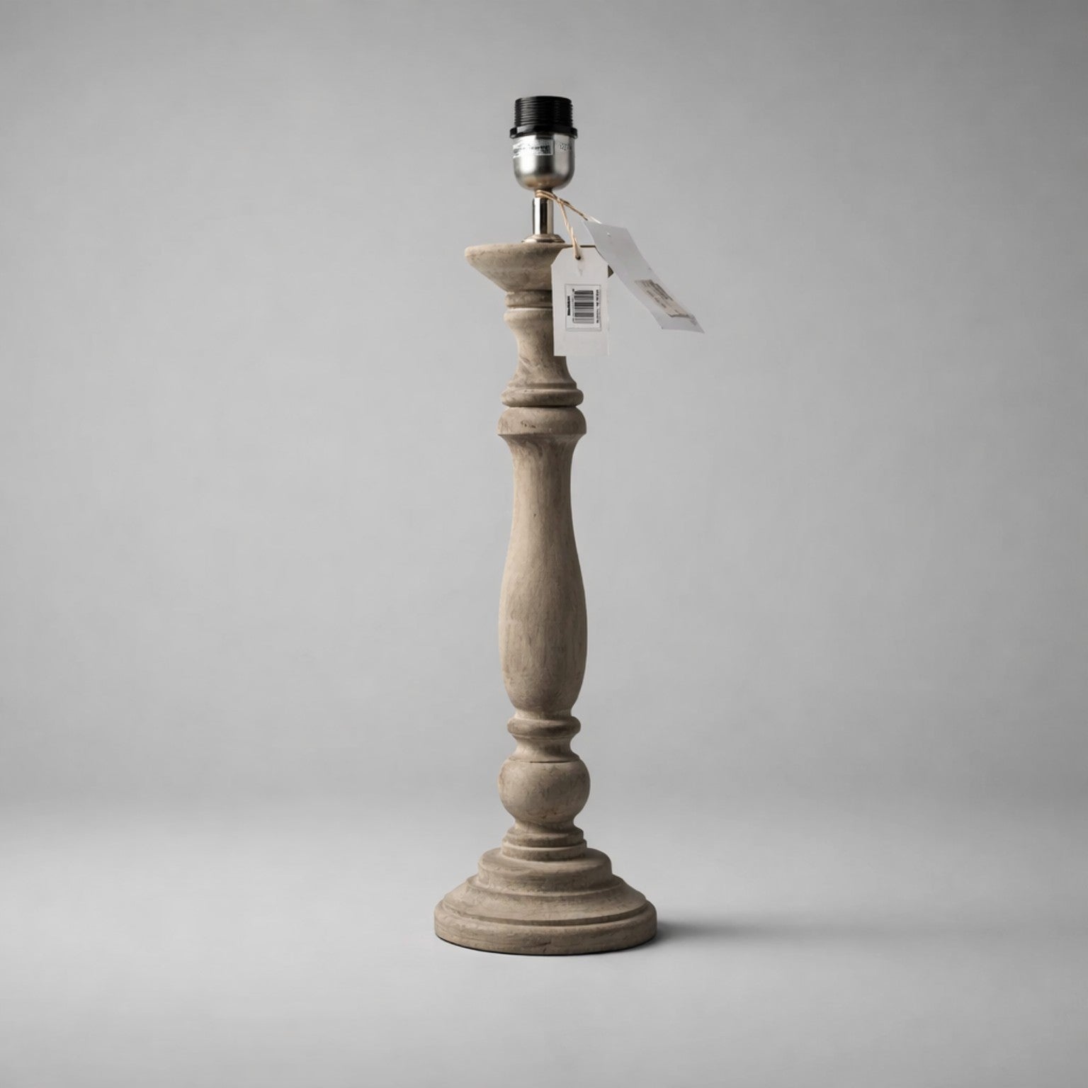 Eleganter Lampenfuß aus Holz – zeitlose Natürlichkeit für stilvolle Beleuchtung Lampe Das Zierwerk
