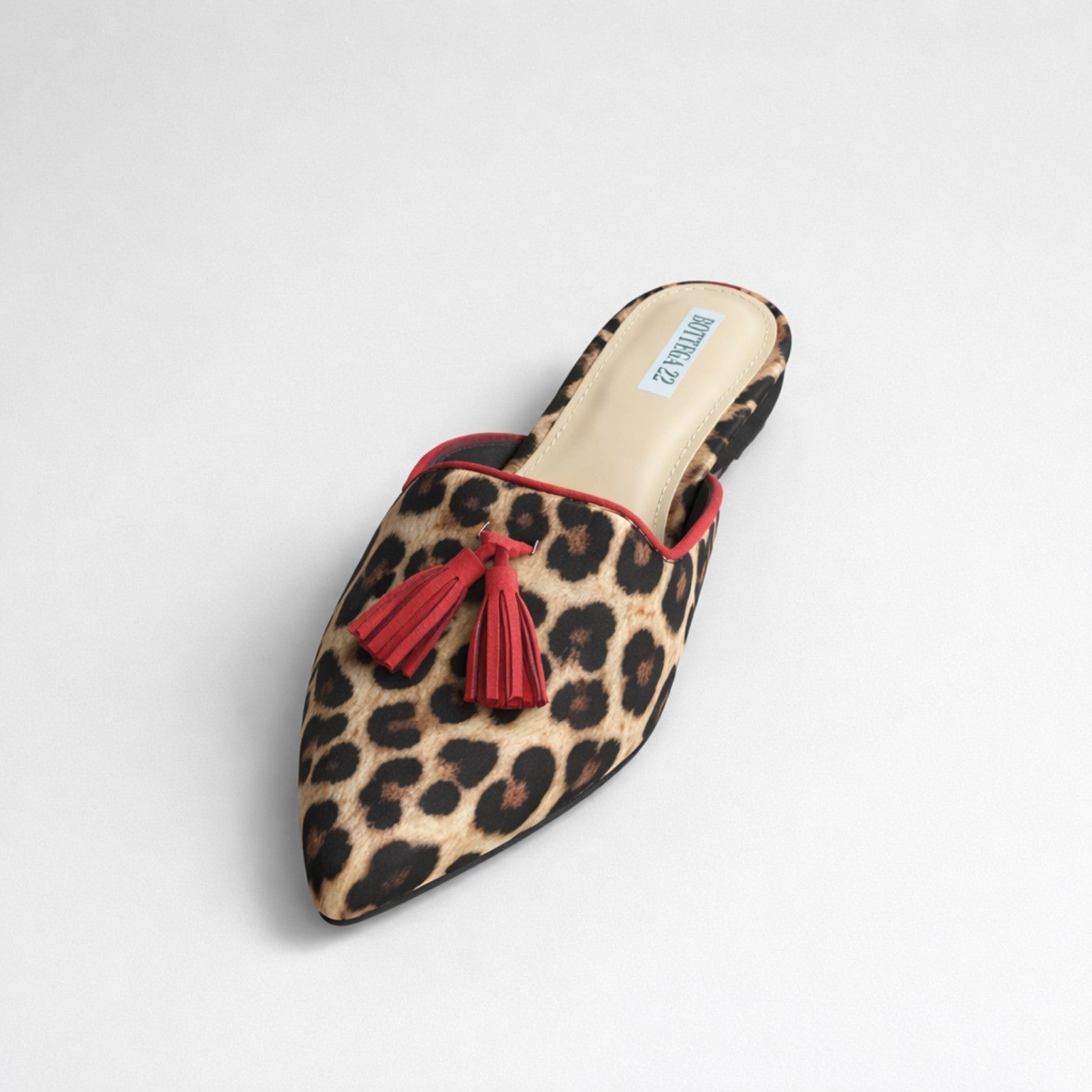Slipper „Leo Tassel“ – Damen Mule im Leopardenlook (Gr. 41) Schuhe Das Zierwerk