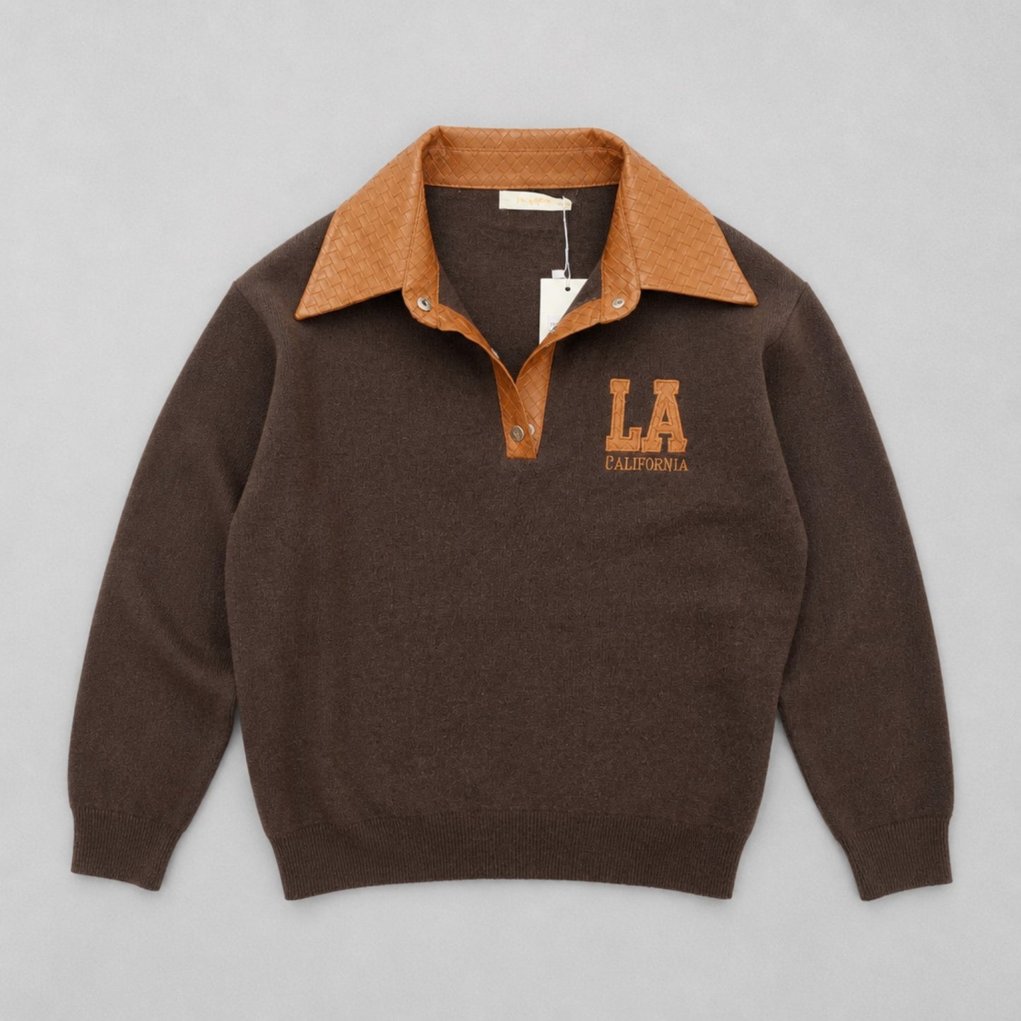 Pullover „LA California“ mit Kontrastkragen – Braun/Cognac Pullover Das Zierwerk