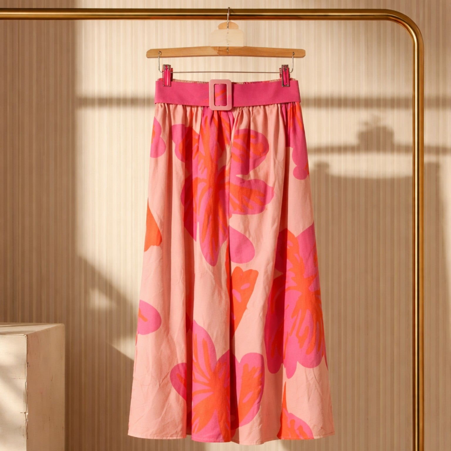 Midirock mit floralem Print – Baumwollrock in Rosa & Pink Rock Das Zierwerk