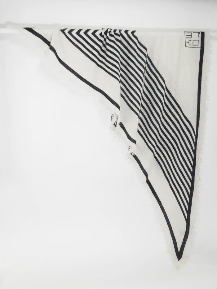 PATTI – Kaschmir-Dreieckstuch White/Black