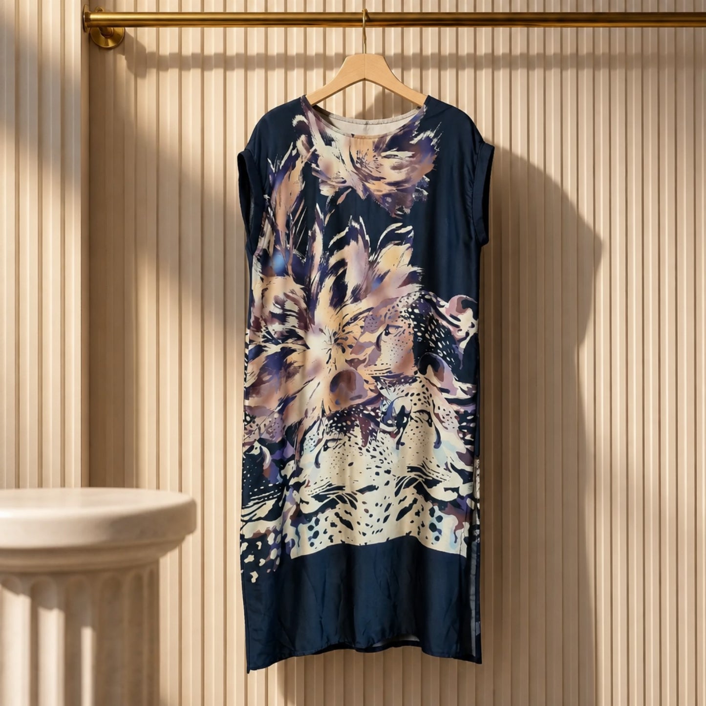 Viscose-Kleid mit Floralprint in Blau – Italienische Leichtigkeit