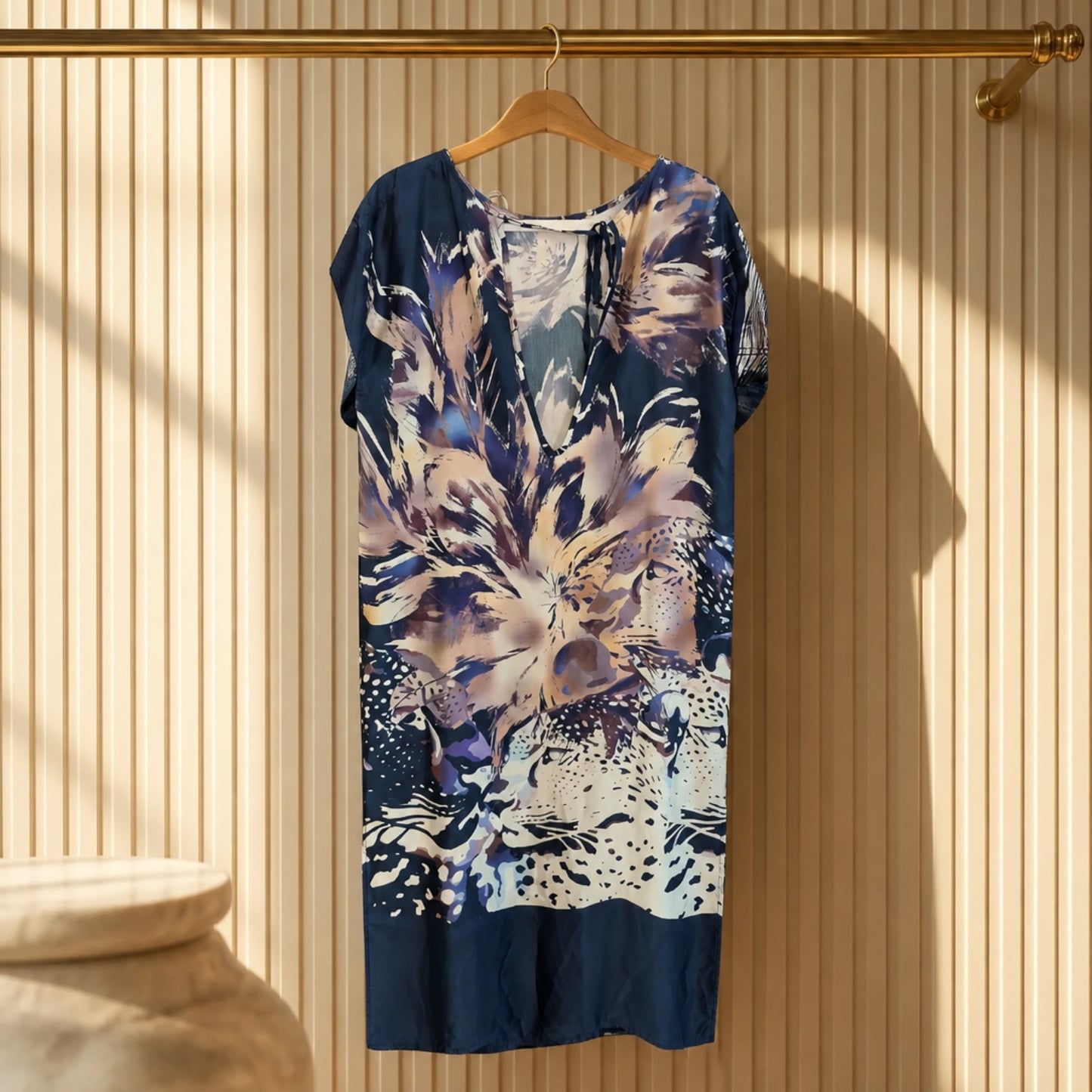 Viscose-Kleid mit Floralprint in Blau – Italienische Leichtigkeit