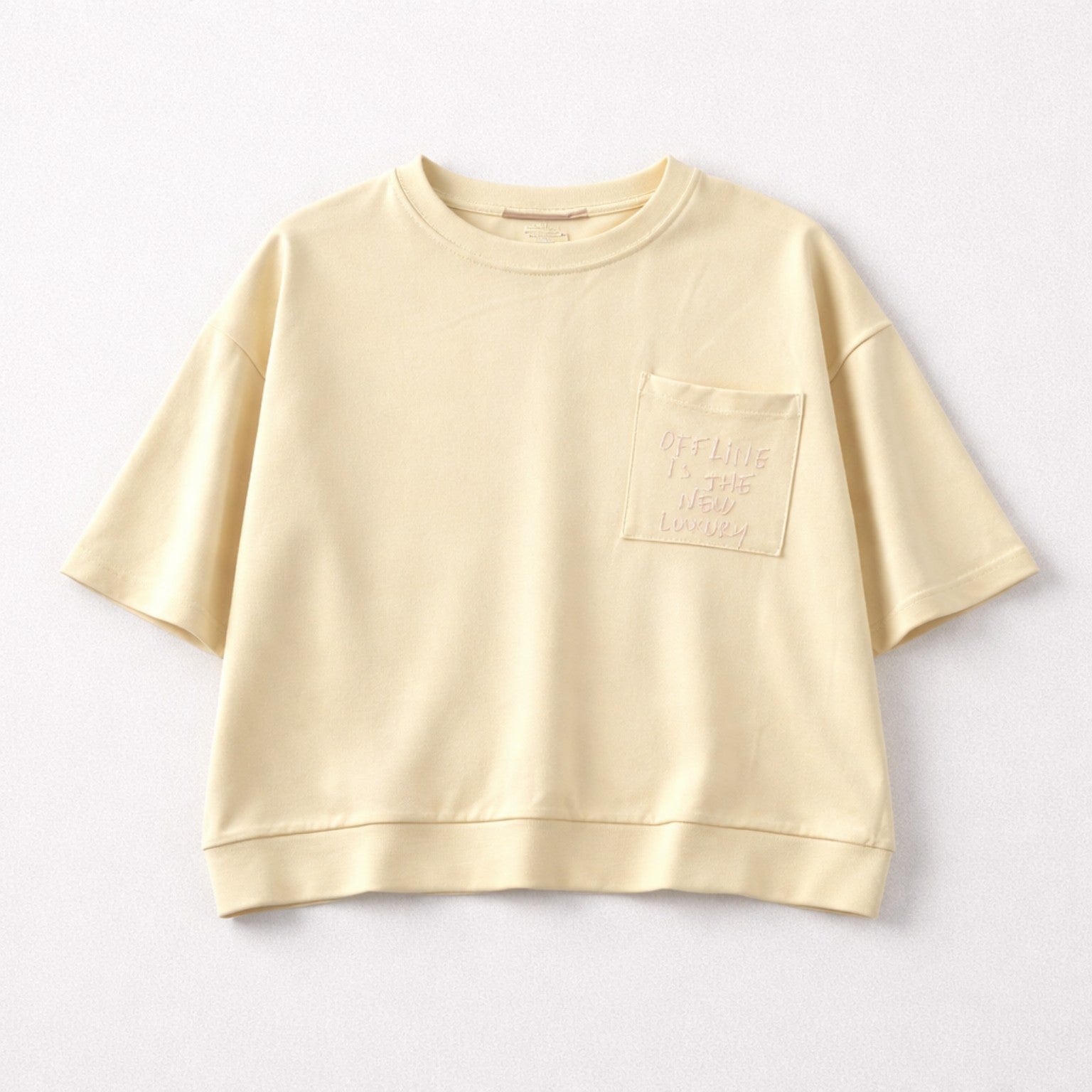 „Offline is the New Luxury“ – Statement-Shirt in Gelb Shirt Das Zierwerk