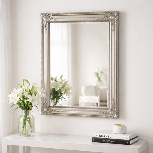 Spiegel matt-silber 62x82 cm – eleganter Wandspiegel mit Ornamentrahmen Spiegel Das Zierwerk