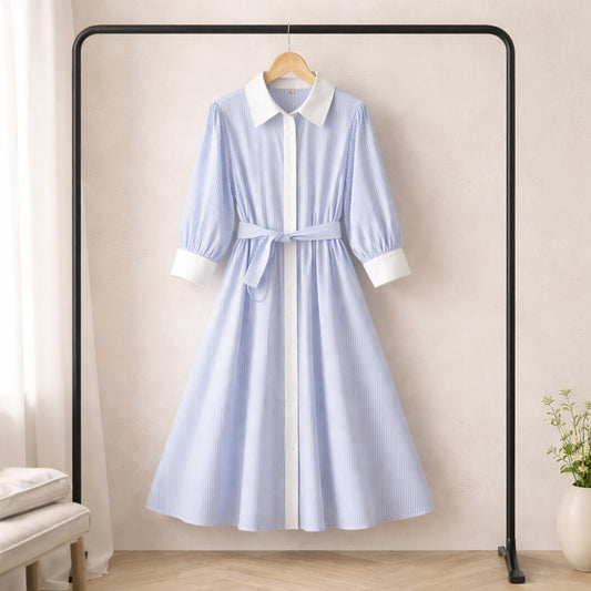 Hemdblusenkleid in Blau-Weiß – frisch, feminin & herrlich vielseitig (M/L) Kleid Das Zierwerk