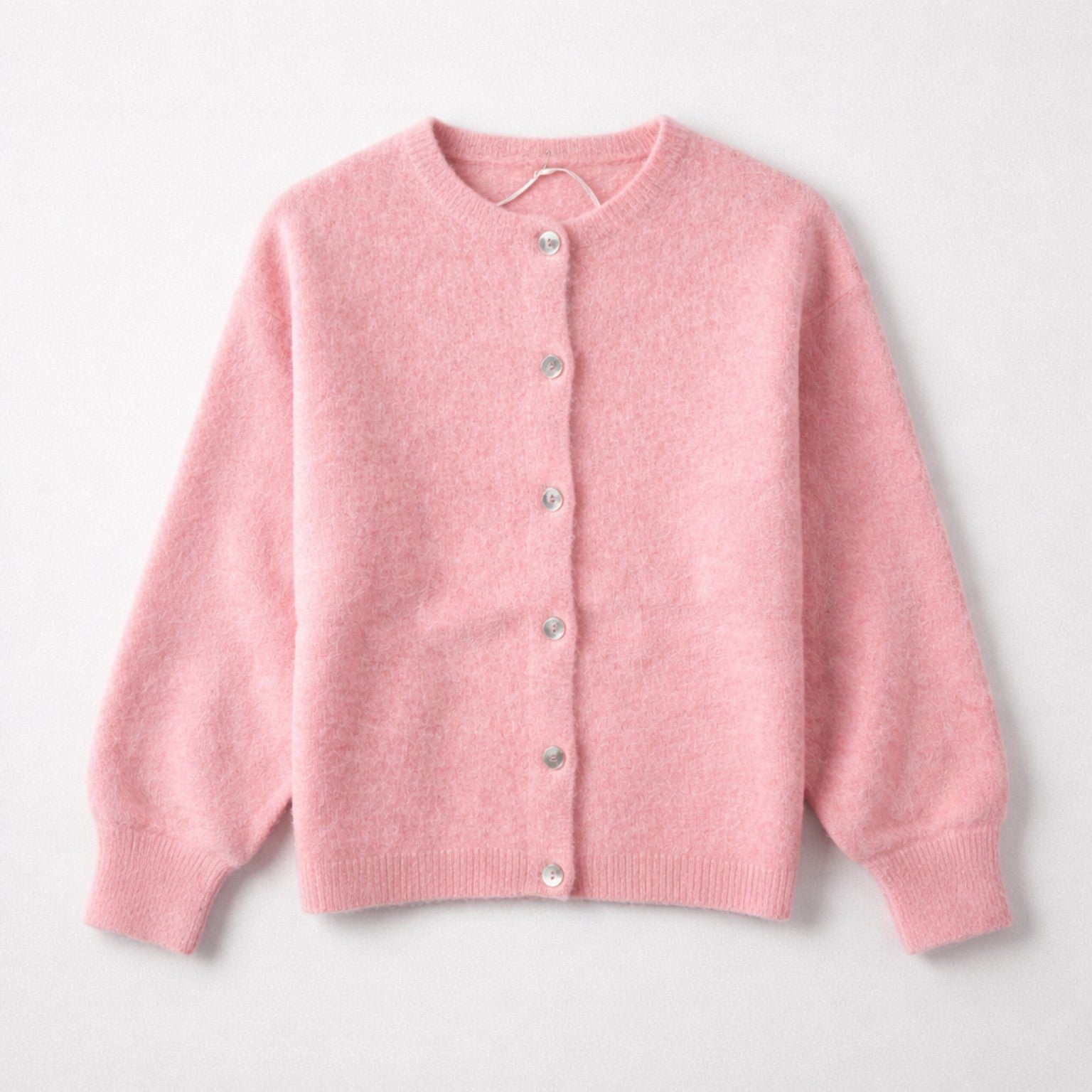 Strickcardigan in Rosé – Weichheit, die man sieht und fühlt Strickjacke Das Zierwerk