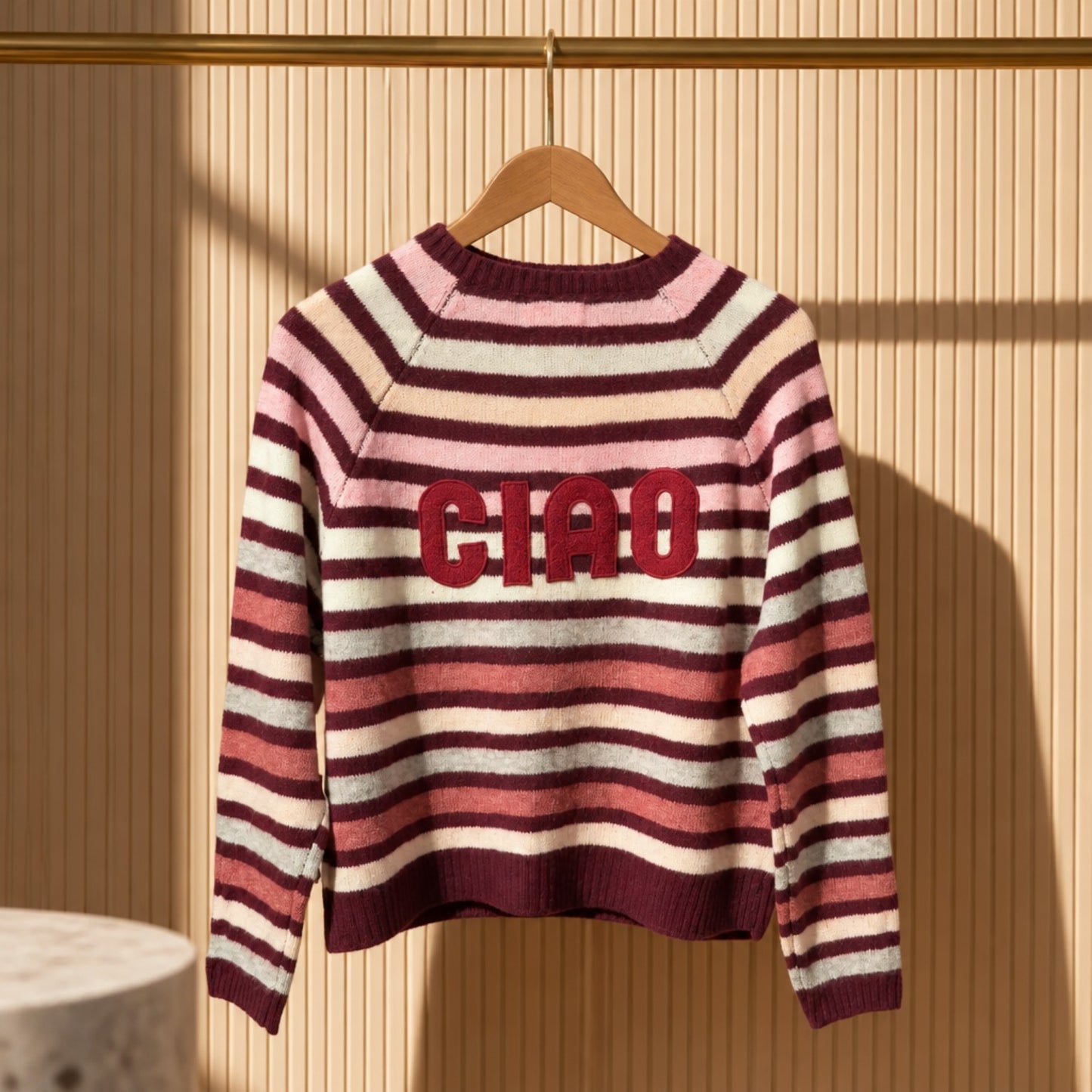 Strickjacke „Ciao“ – gestreift in Bordeaux, Rosa & Creme Strickjacke V. Milano